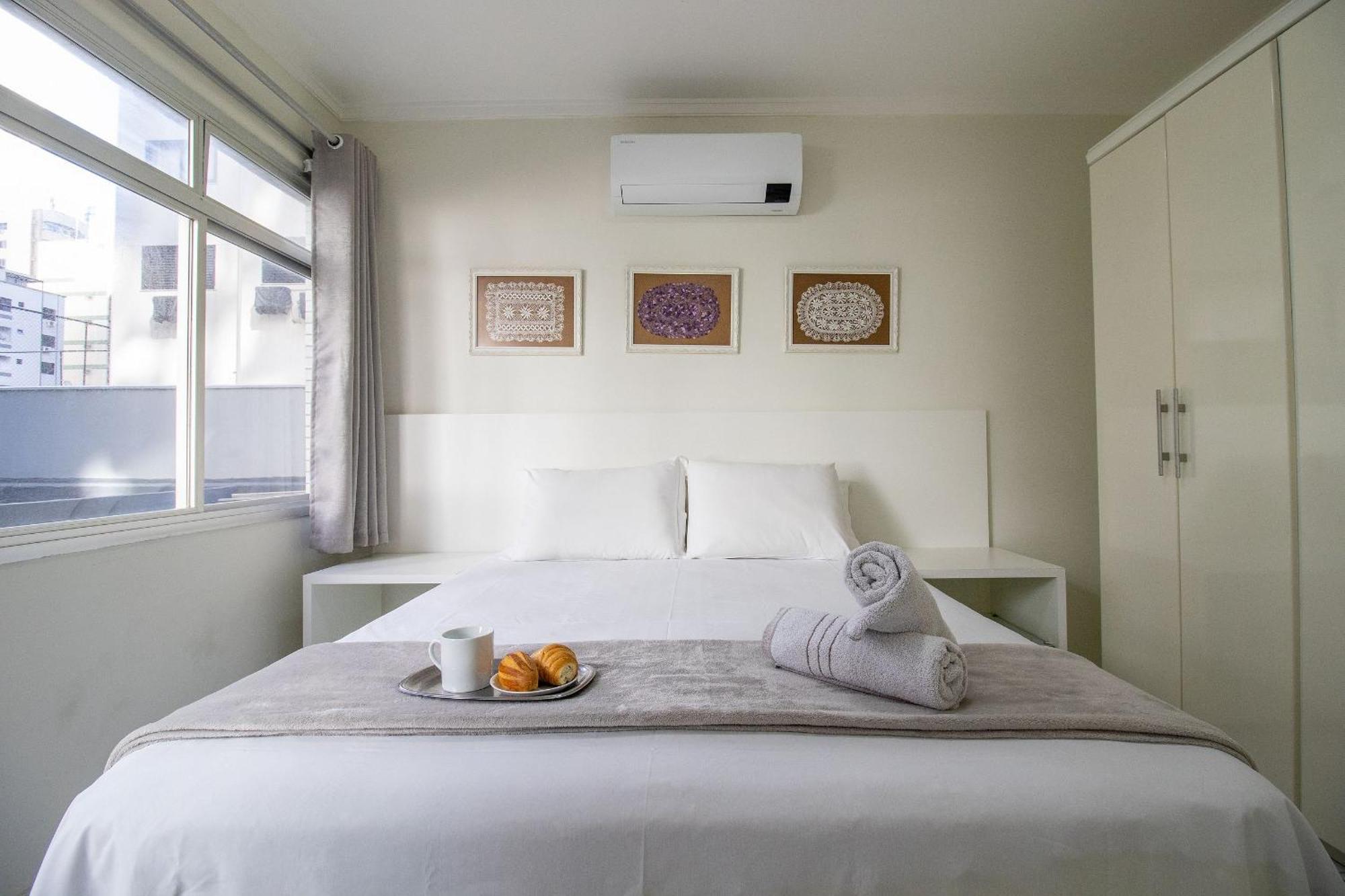 Apu24 - Esq Com Av Atlantica, 4 Dorm, Climatizado Apartment *